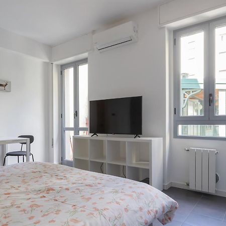 20Mins From Duomo - Renovated Apt Near City Center Apartment Milan Bagian luar foto