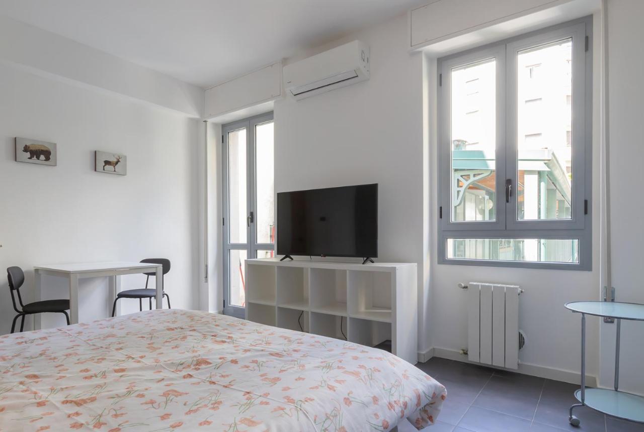 20Mins From Duomo - Renovated Apt Near City Center Apartment Milan Bagian luar foto